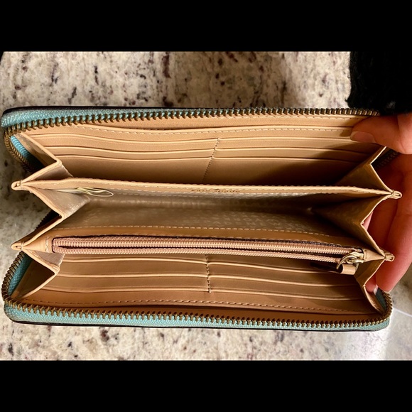 Kate Spade Continental Wallet - Picture 4 of 5